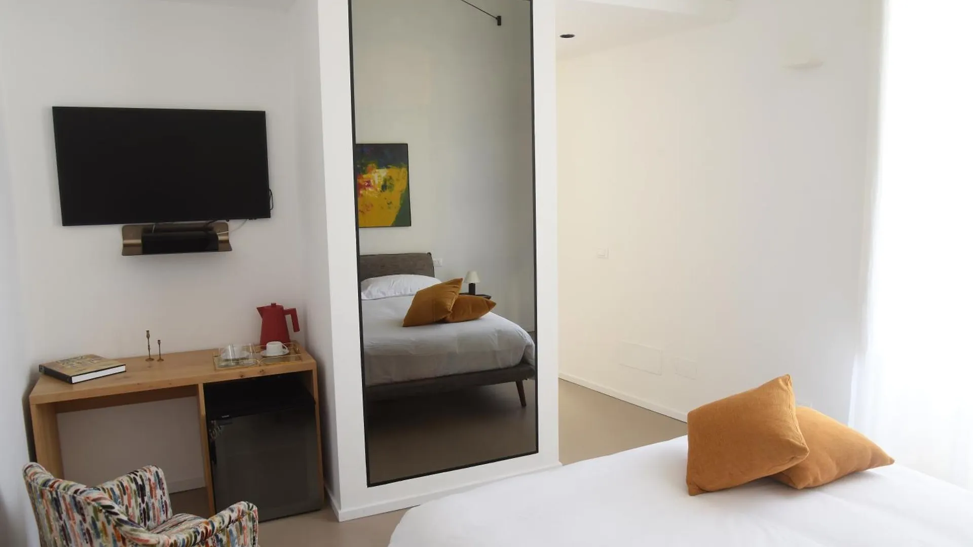 Piano Alloro Palermo Guest house