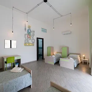 Cortile Dei Giusti - Combo Guest house